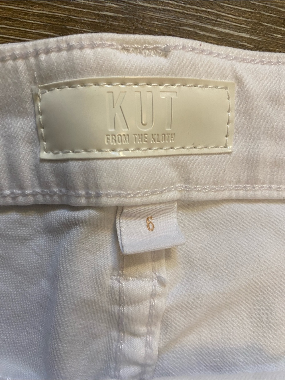 Kut from the Kloth Jane high rise short. Women's White Utility Pocket Shorts - Picture 3 of 4